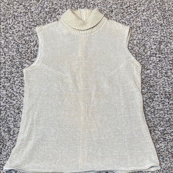 VNTG John’s Girl Elegant Cream Sheer Sleeveless Turtleneck Sweater - Picture 6 of 7